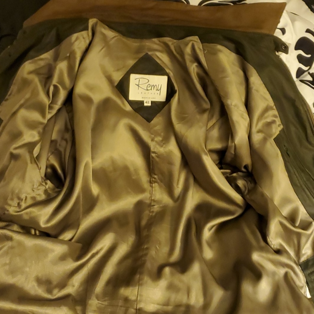 42 long Remy leather jacket brown and new